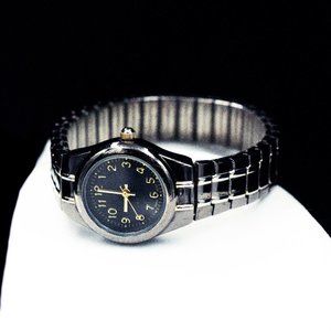 GUN METAL GREY TONE LINK QUARTZ WATCH - JWOQSL1